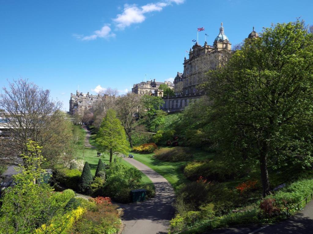 Travelodge Edinburgh Central Queen Street — Fotoğraflar 1